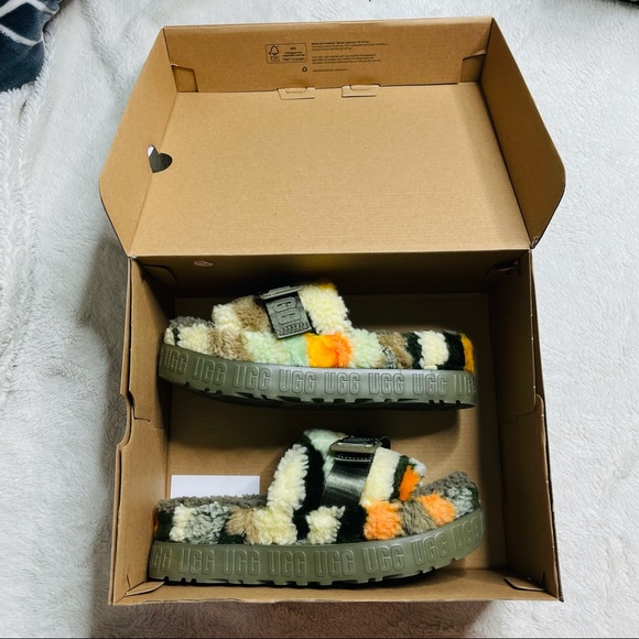 UGG Fluffita Cali Collage slipper slides in olive - Picture 6 of 8